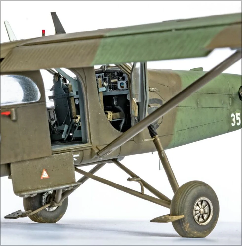 Pilatus PC-6 B2/H2 Turbo Porter 1:48 - Image 9